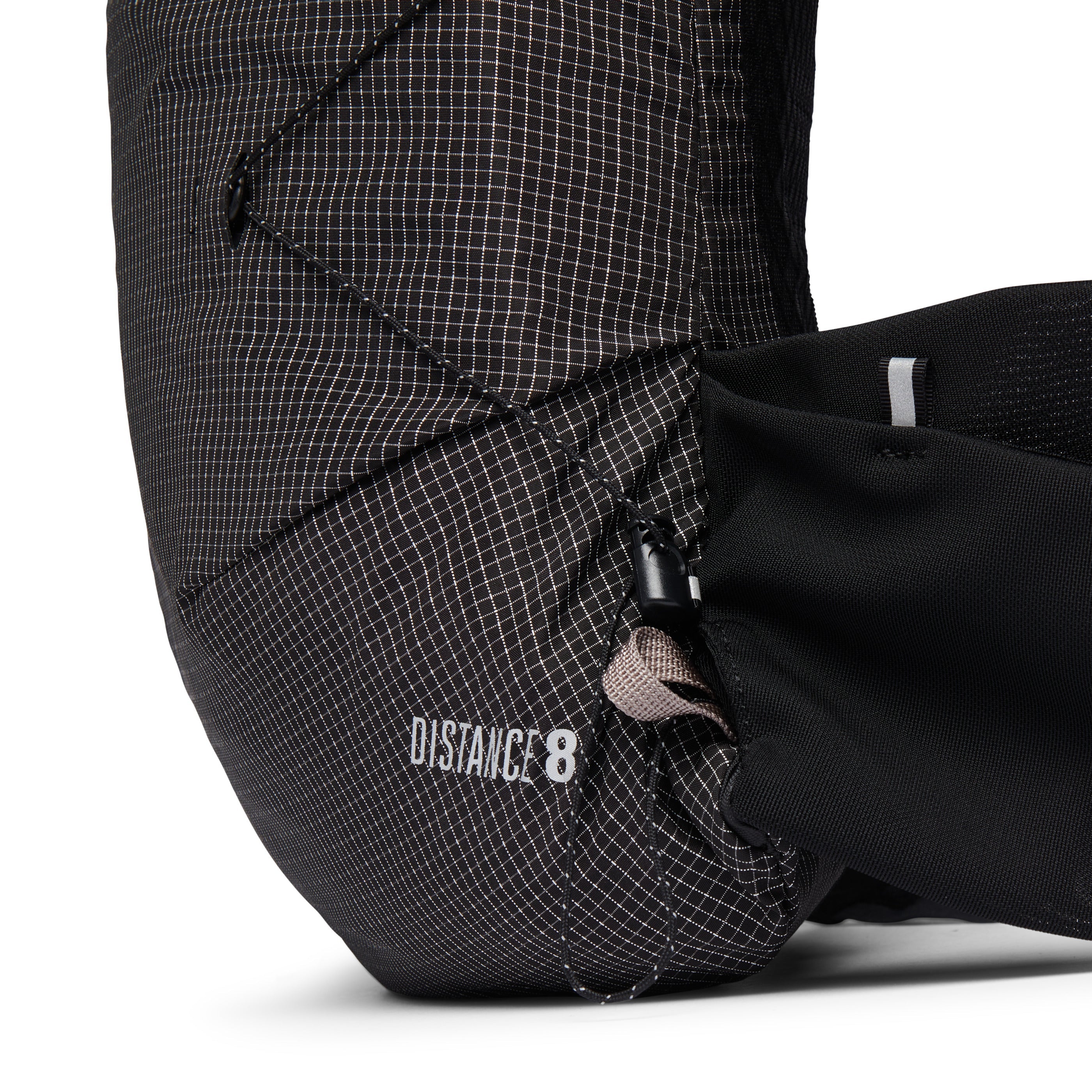 Distance 8 Backpack - Past Season