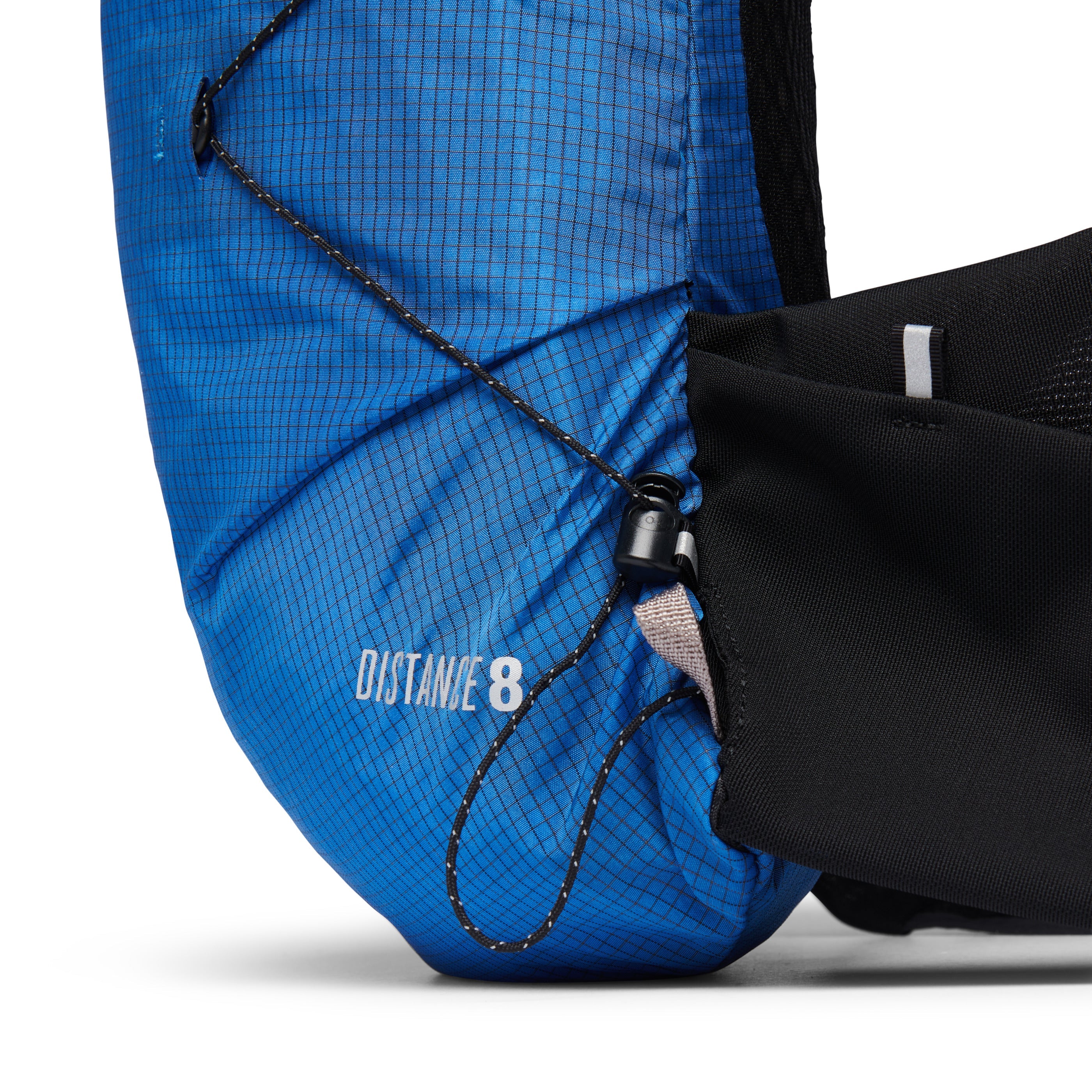 Distance 8 Backpack - Past Season