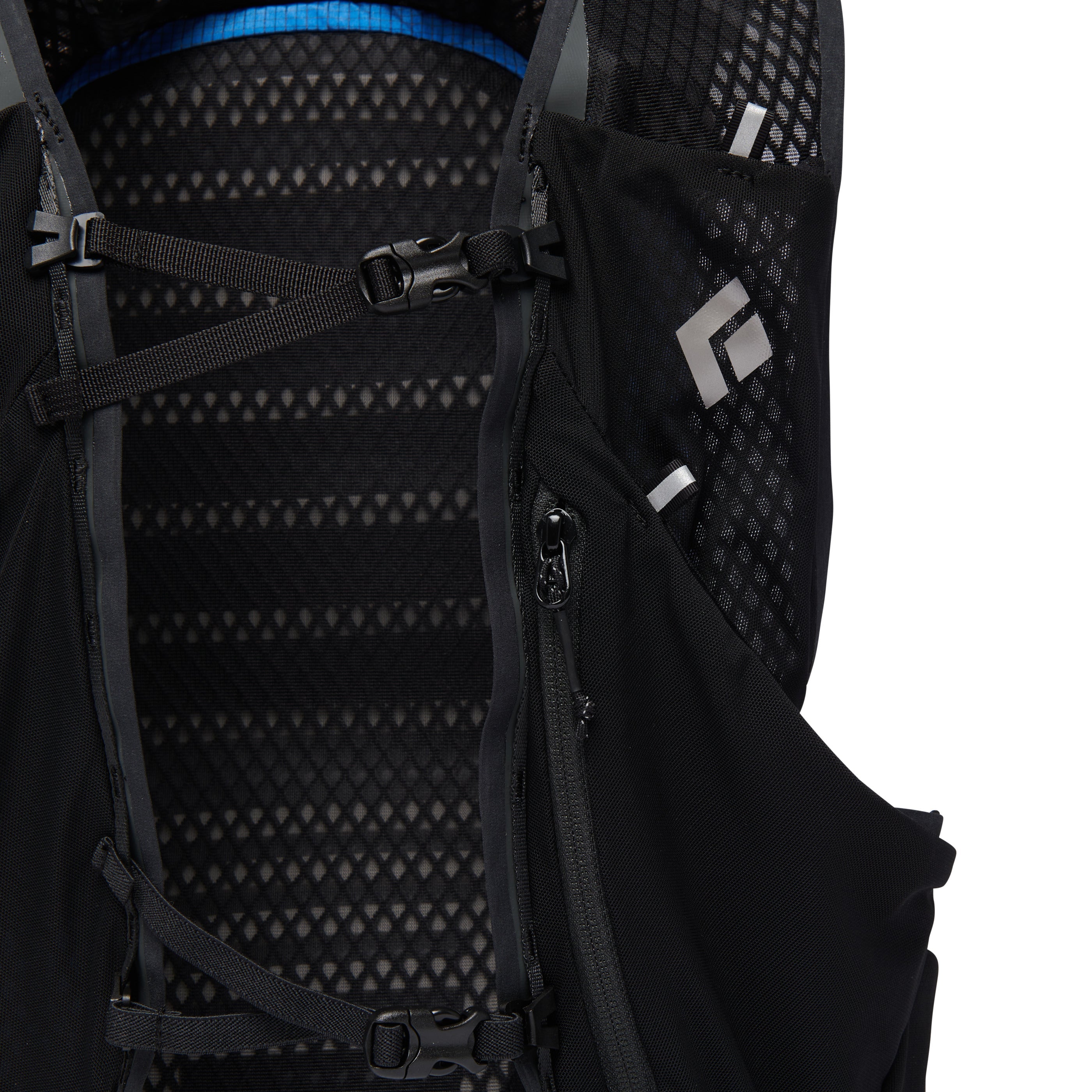 Distance 15 Backpack - Past Season